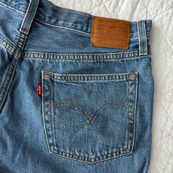 Levi’s Blue High-Waisted Cuffed Jean Shorts - Picture 7 of 9